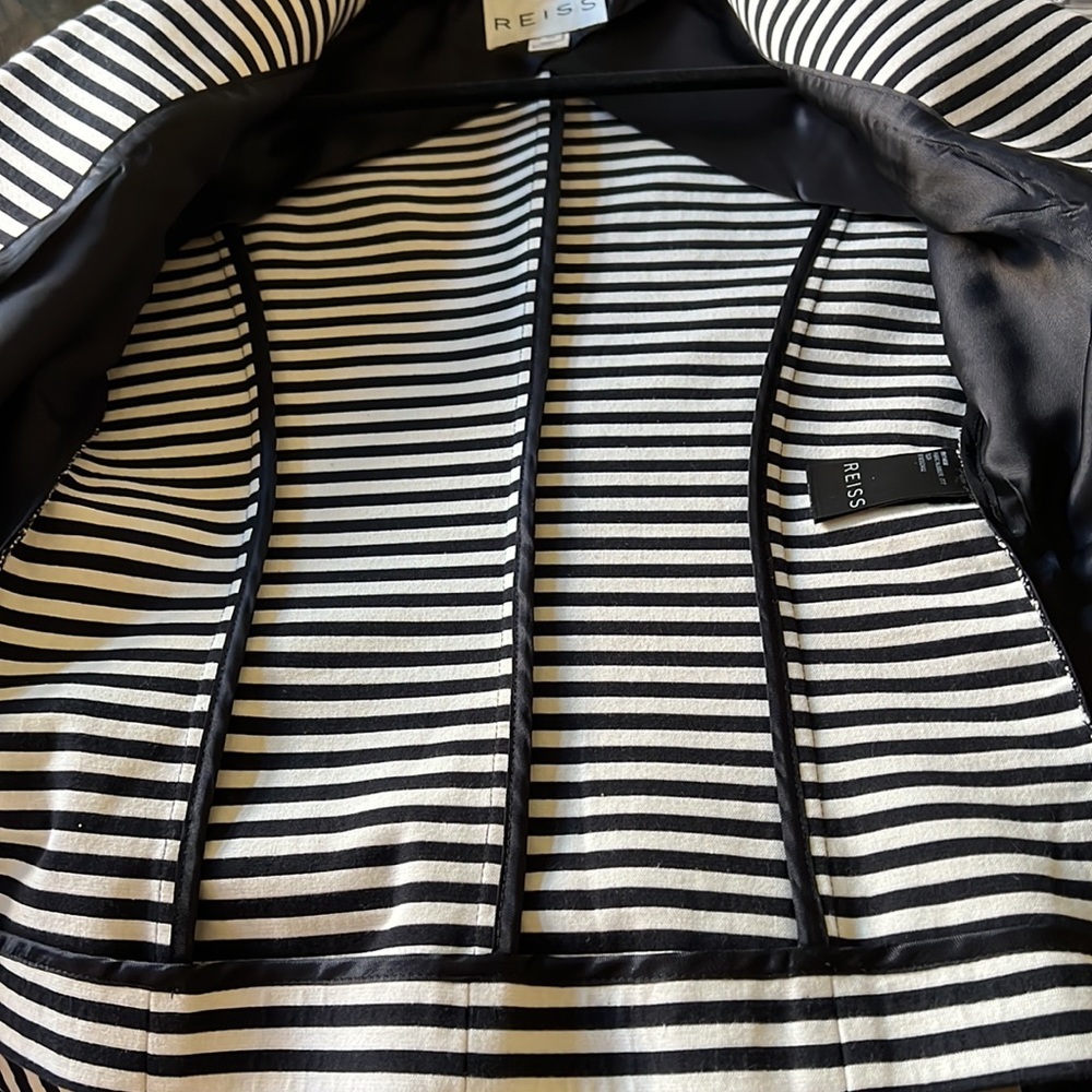 Reiss Tilda Blazer Ivory/Black Striped Size XS - Picture 8 of 10